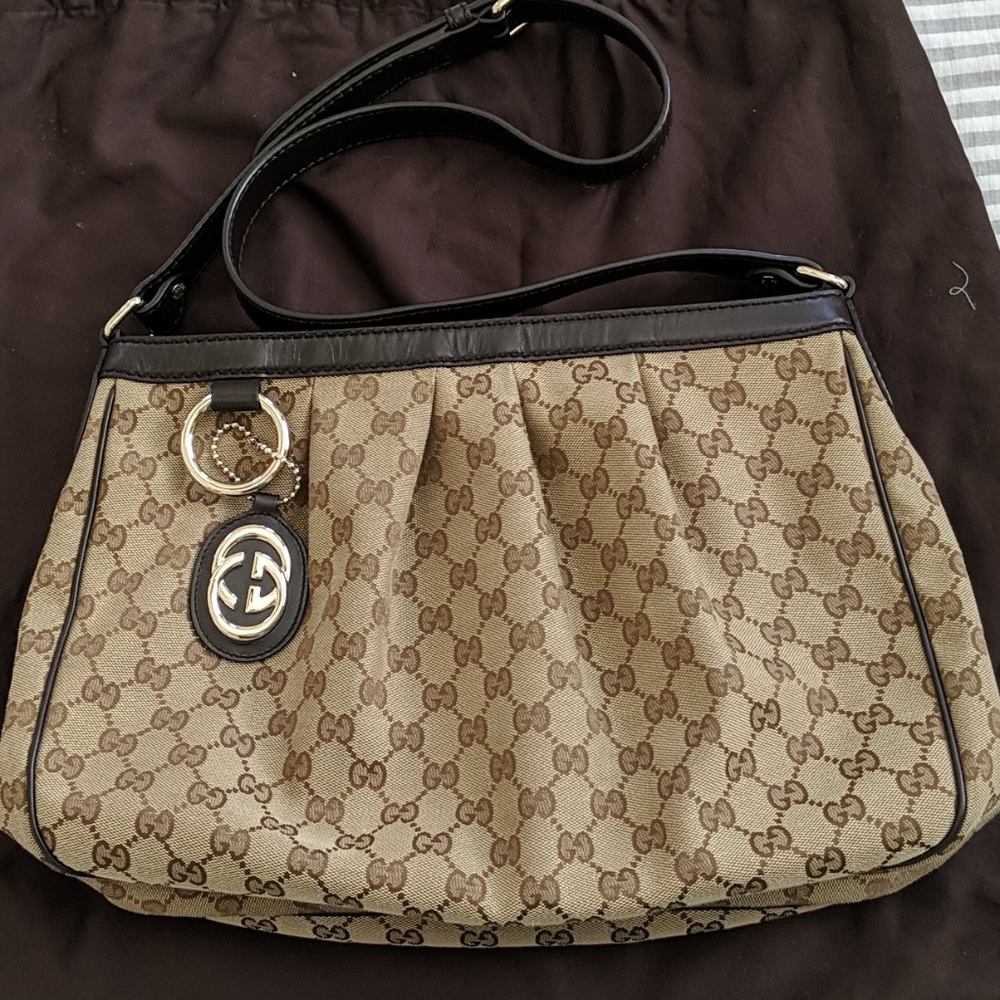 ✨ Authentic Gucci ✨